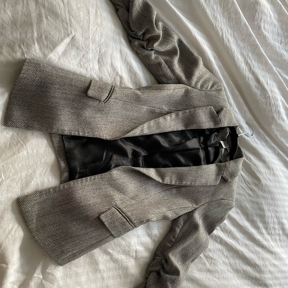 blazer - Picture 2 of 2